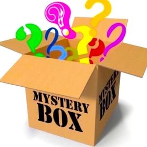 Kids( girls)  Mystery box 5lbs of clothing/ shoes  request the season and size